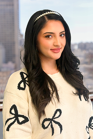 Headshot of Cynthia Pietro